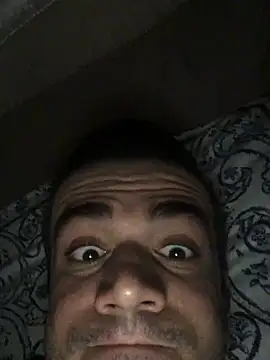 Snapshot of boyygirlls chatting on 12.21.24 boyygirlls online show from 12.21.24