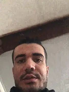 Snapshot of boyygirlls chatting on 01.08.25 boyygirlls online show from 01.08.25