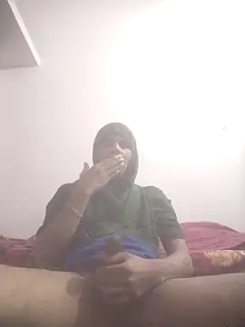 Snapshot of sonalicrossy chatting on 11.27.25 sonalicrossy online show from 11.27.25