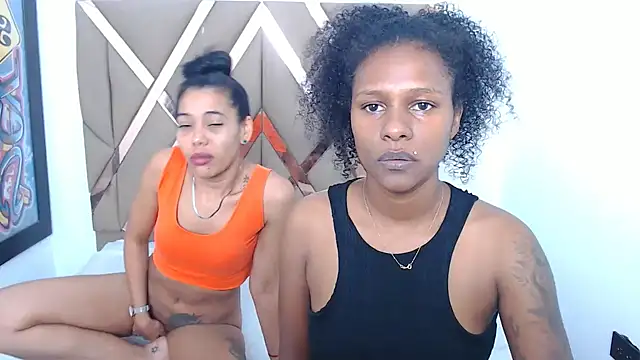 Snapshot of lizeth_keilyn chatting on 05.23.26 lizeth keilyn online show from 05.23.26