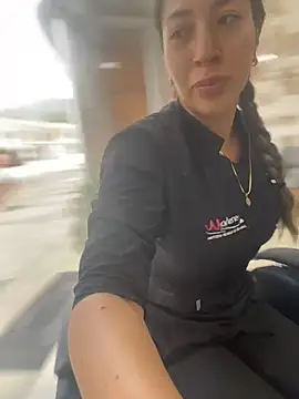 daniela henao online show from 03.11.26