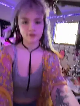 Cutiepiespanks online show from 11.25.25