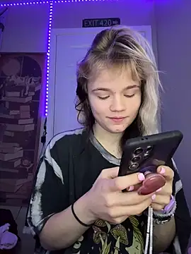 Cutiepiespanks online show from 12.14.25