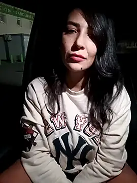 Snapshot of Cataleya80 chatting on 10.28.25 Cataleya80 online show from 10.28.25