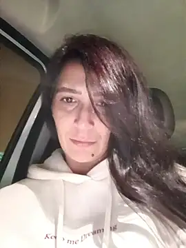 Snapshot of Cataleya80 chatting on 11.13.25 Cataleya80 online show from 11.13.25