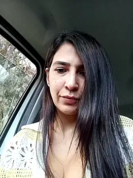 Snapshot of Cataleya80 chatting on 11.17.25 Cataleya80 online show from 11.17.25