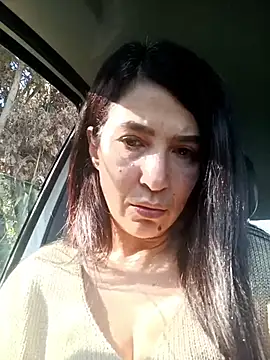 Snapshot of Cataleya80 chatting on 11.19.25 Cataleya80 online show from 11.19.25