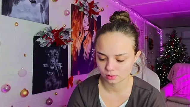 Snapshot of Misss_Vikk chatting on 12.18.25 Misss Vikk online show from 12.18.25