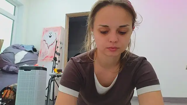 Misss Vikk online show from 04.09.26