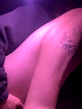 mommyslittlefemboy online show from 12.02.25