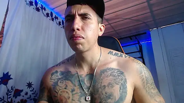 Snapshot of Adam_Hudsond chatting on 01.07.26 Adam Hudsond online show from 01.07.26