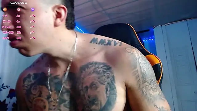 Snapshot of Adam_Hudsond chatting on 01.15.26 Adam Hudsond online show from 01.15.26