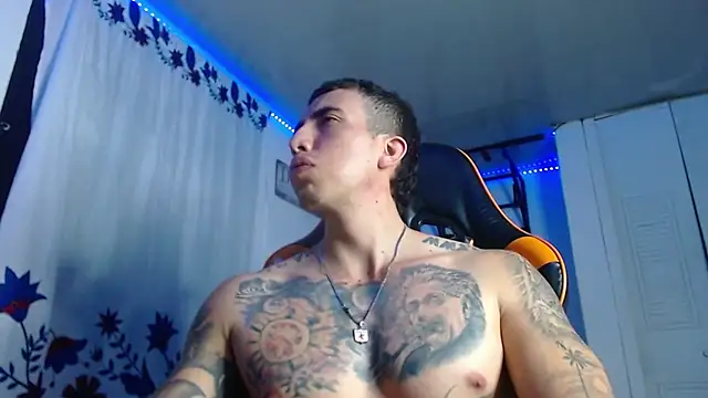 Snapshot of Adam_Hudsond chatting on 02.15.26 Adam Hudsond online show from 02.15.26