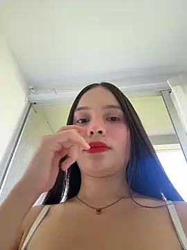 Snapshot of MiaJacksonn chatting on 05.24.26 MiaJacksonn online show from 05.24.26