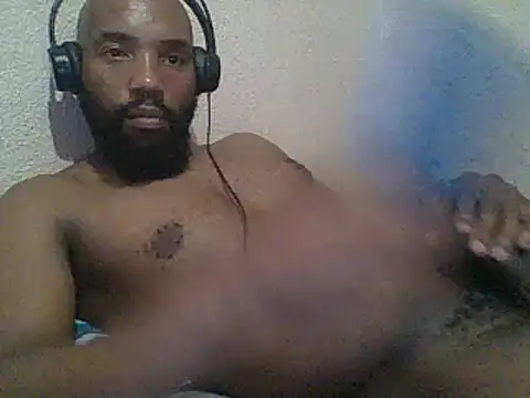 Snapshot of KAYBEEDEFREAK chatting on 01.07.25 KAYBEEDEFREAK online show from 01.07.25