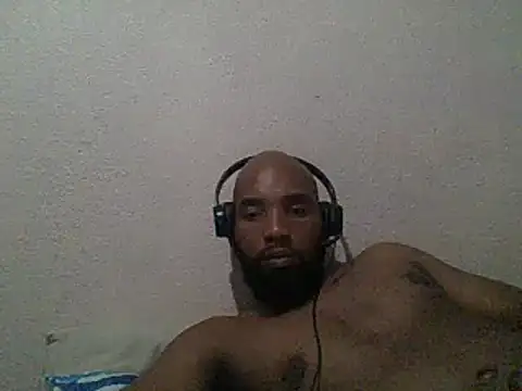 Snapshot of KAYBEEDEFREAK chatting on 01.14.25 KAYBEEDEFREAK online show from 01.14.25