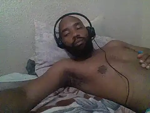 Snapshot of KAYBEEDEFREAK chatting on 02.07.25 KAYBEEDEFREAK online show from 02.07.25