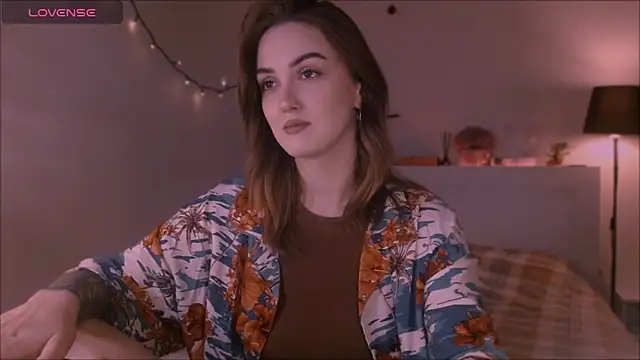LilyFarey online show from 10.10.25
