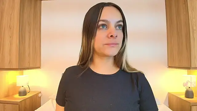 Isabella Harley online show from 09.26.25