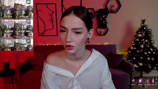 Snapshot of SophieCatty chatting on 12.30.24 SophieCatty online show from 12.30.24