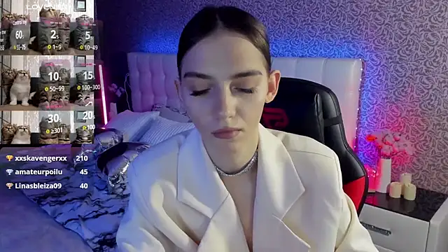Snapshot of SophieCatty chatting on 03.16.25 SophieCatty online show from 03.16.25