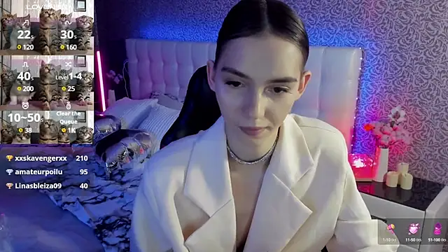 Snapshot of SophieCatty chatting on 03.16.25 SophieCatty online show from 03.16.25