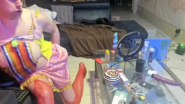 slankecrosdresser online show from 02.06.25