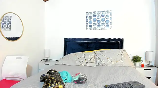 ZulyMichels online show from 11.19.25