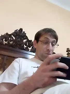 White rabbit  online show from 12.07.24