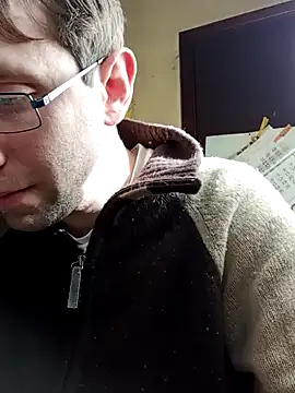 White rabbit  online show from 02.06.25