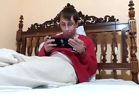 White rabbit  online show from 03.08.25