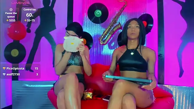 nickyminach  online show from 02.21.25