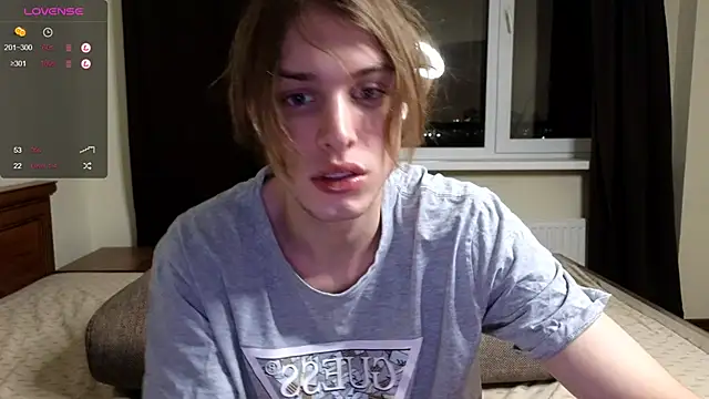 Snapshot of Cryptikov chatting on 12.08.24 Cryptikov online show from 12.08.24
