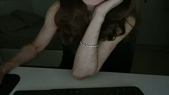 Snapshot of amara_2022 chatting on 07.08.26 amara 2022 online show from 07.08.26