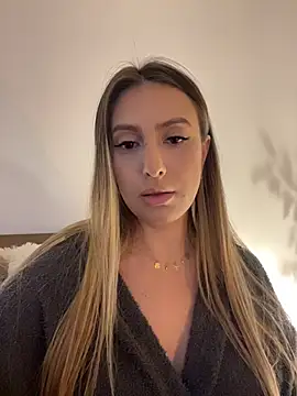 Eva Ryen online show from 12.02.25