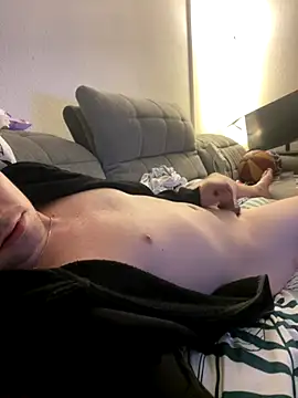 Maxmusterman20023 online show from 09.21.25