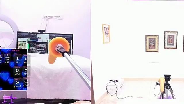 Paulina Davis  online show from 02.19.25