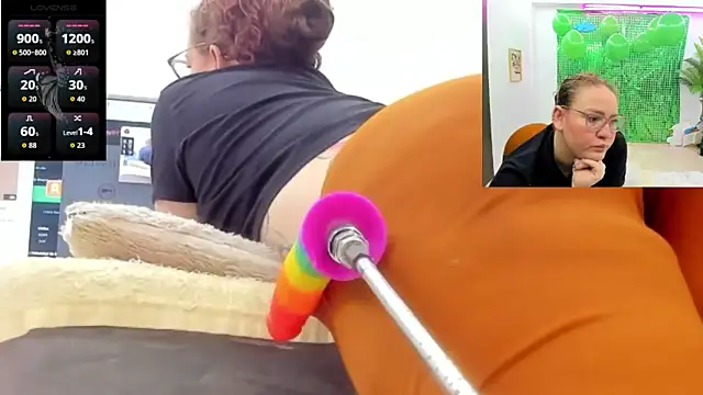 Paulina Davis  online show from 03.25.26