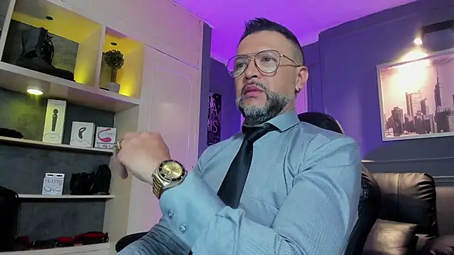 Snapshot of MrFrank_tattoo chatting on 02.16.26 MrFrank tattoo online show from 02.16.26