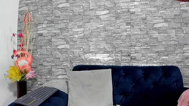 LizzRouse online show from 02.23.25