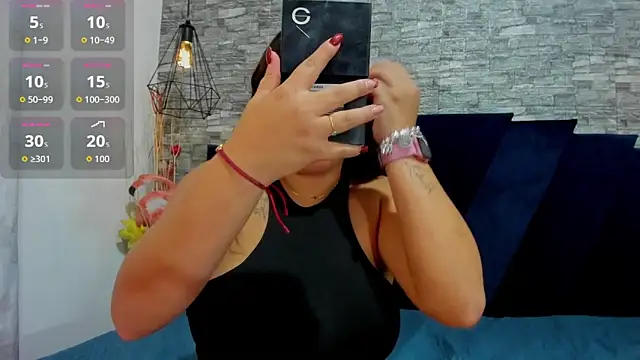 LizzRouse online show from 09.15.25