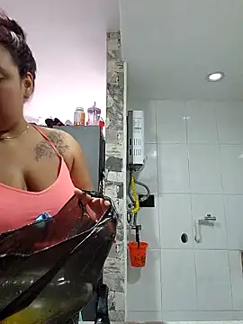 LizzRouse online show from 11.25.25