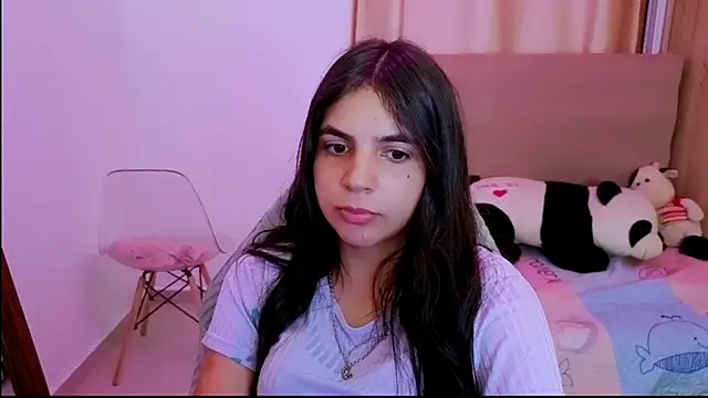 Snapshot of _elenna chatting on 04.18.26 elenna online show from 04.18.26