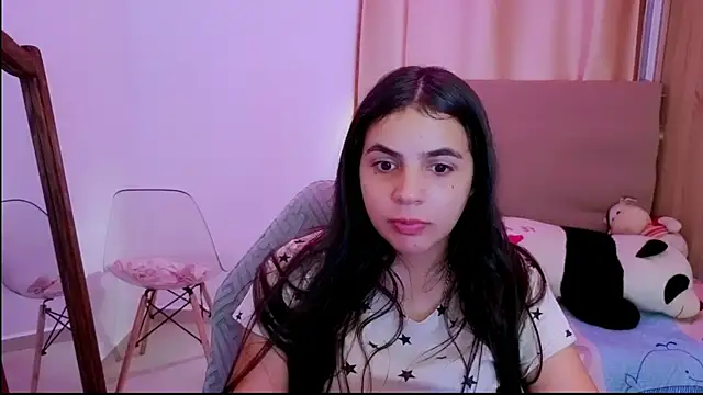 Snapshot of _elenna chatting on 04.21.26 elenna online show from 04.21.26