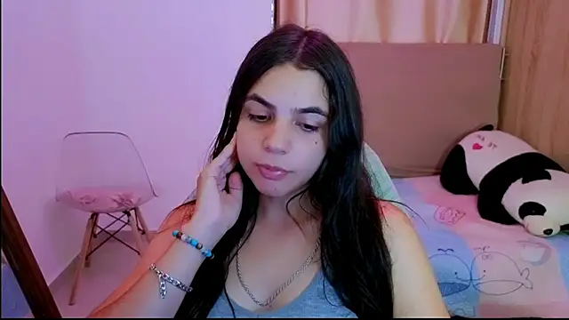 Snapshot of _elenna chatting on 04.25.26 elenna online show from 04.25.26