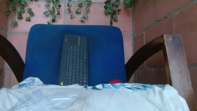 belindathompson online show from 11.14.25