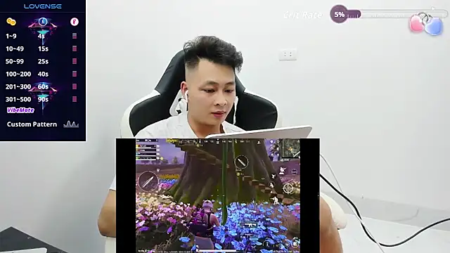 Snapshot of Naughty--asian chatting on 02.11.26 Naughty--asian online show from 02.11.26