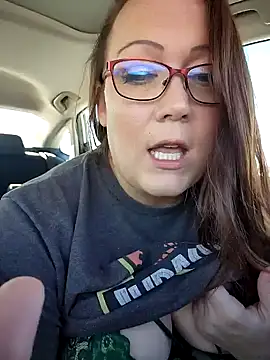 Snapshot of BBWQUEENBEEE chatting on 01.26.25 BBWQUEENBEEE online show from 01.26.25