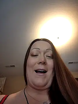 Snapshot of BBWQUEENBEEE chatting on 02.20.26 BBWQUEENBEEE online show from 02.20.26