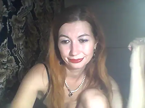 Snapshot of Olesja chatting on 10.02.25 Olesja online show from 10.02.25